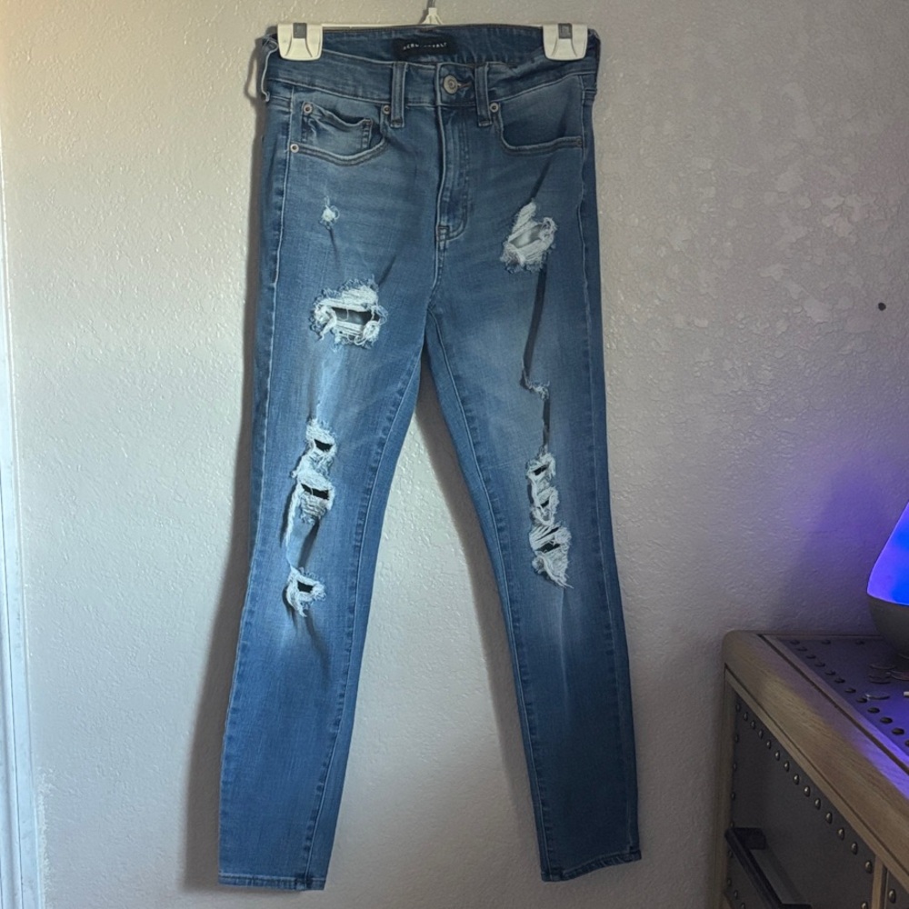 Aeropostale Light Blue Distressed Skinny Jeans
